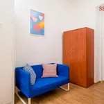 Pronajměte si 4 ložnic/e byt o rozloze 17 m² v Prague