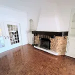 Rent 4 bedroom apartment of 225 m² in Lisbon