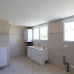 Maison de 98 m² avec 2 chambre(s) en location à Cornusse