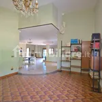 Single family villa, good condition, 300 m², Centro, Ariccia