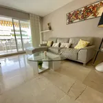 Alquilo 2 dormitorio apartamento de 1076 m² en Marbella