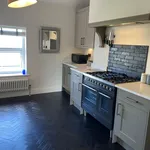 Rent 3 bedroom apartment of 69 m² in Harrogate