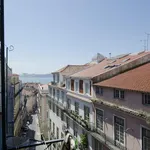 Rent 4 bedroom apartment in Lisbon