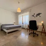 Rent a room in naples