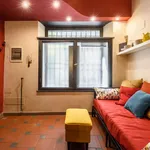 Rent 1 bedroom apartment of 60 m² in Florence