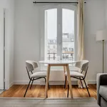 Rent 2 bedroom apartment of 43 m² in Paris