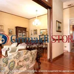 Rent 4 bedroom apartment of 180 m² in Naples