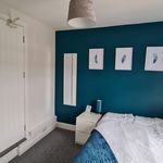 Rent 4 bedroom house in East Midlands