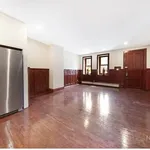 Rent 2 bedroom house of 195 m² in Manhattan