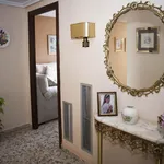 Rent 4 bedroom apartment in Seville