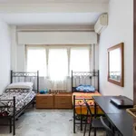 Rent a room in milan