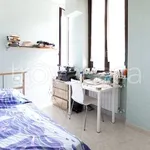 Affitto 3 camera appartamento di 94 m² in Milano