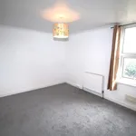 Rent 3 bedroom flat in South East England