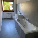 Rent 5 bedroom apartment of 164 m² in Genova