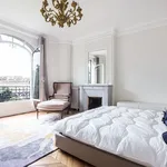 Rent 4 bedroom apartment of 249 m² in Paris