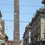 Affitto 4 camera appartamento di 160 m² in Bologna