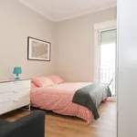 Rent 4 bedroom apartment in Valencia