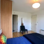 Rent a room of 60 m² in dublin