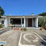 Rent 6 bedroom house of 400 m² in Rome