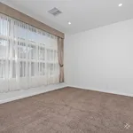 Rent 4 bedroom house in Mount Waverley