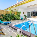 Rent 3 bedroom house of 220 m² in Marbella