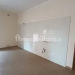 Rent 3 bedroom apartment of 100 m² in Syracuse