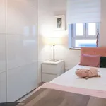 Rent a room of 111 m² in madrid