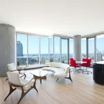 Rent 3 bedroom apartment of 209 m² in New York