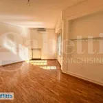 Rent 5 bedroom apartment of 200 m² in Rome