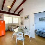 Rent 1 bedroom apartment of 65 m² in valencia