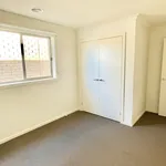 Rent 4 bedroom house in Thornhill Park