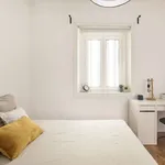 Rent a room in lisbon