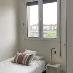 Rent a room of 138 m² in bilbao