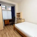 Rent 2 bedroom flat in West Midlands