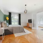 Rent 1 bedroom apartment of 25 m² in Stuttgart