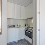 Rent 1 bedroom apartment in Porto