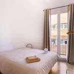 Rent 4 bedroom apartment in Barcelona