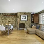 Rent 2 bedroom apartment in London