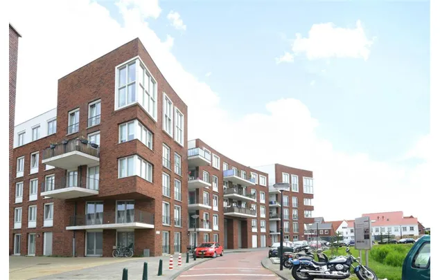 Huur 3 slaapkamer appartement van 136 m² in 's-gravenhage