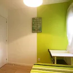 Rent a room of 130 m² in madrid