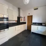 Rent 4 bedroom flat in Leicester