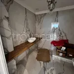 Rent 4 bedroom apartment of 90 m² in Naples