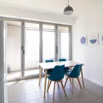  appartement avec 4 chambre(s) en location à Paris