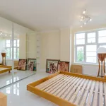 Rent 2 bedroom flat of 135 m² in London