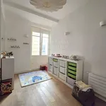 Rent 8 bedroom apartment of 208 m² in Paris