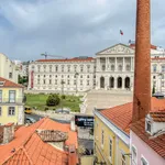 Rent 2 bedroom apartment of 875 m² in Lisbon