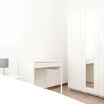 Rent a room of 74 m² in madrid