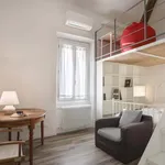 Rent 4 bedroom apartment of 80 m² in Florence