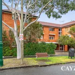 Rent 1 bedroom apartment in St Kilda West