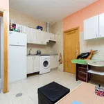 Rent a room of 76 m² in madrid